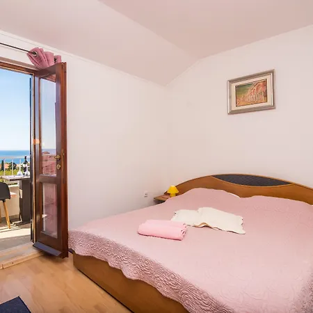 クリスティッチ